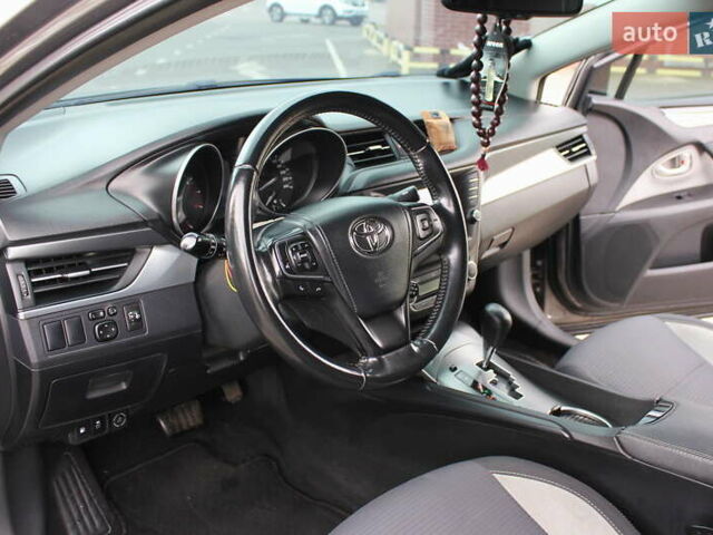 Серый Тойота Авенсис, объемом двигателя 1.8 л и пробегом 156 тыс. км за 15600 $, фото 27 на Automoto.ua