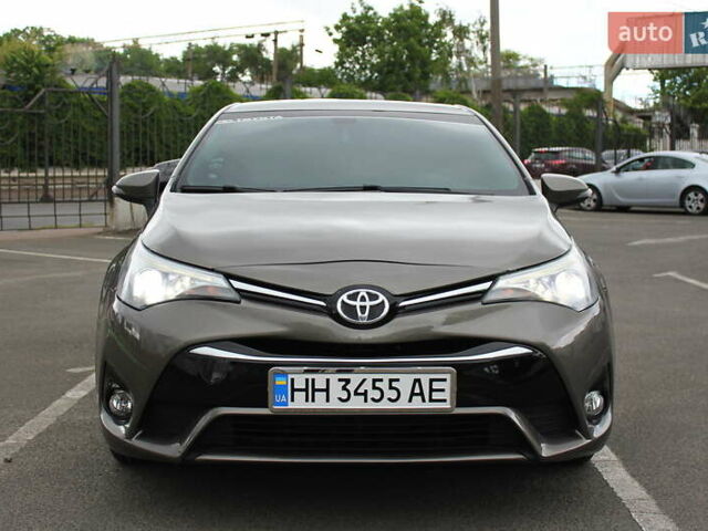 Серый Тойота Авенсис, объемом двигателя 1.8 л и пробегом 156 тыс. км за 15600 $, фото 18 на Automoto.ua