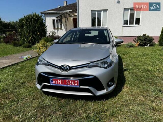 Сірий Тойота Авенсіс, об'ємом двигуна 2 л та пробігом 207 тис. км за 13800 $, фото 1 на Automoto.ua