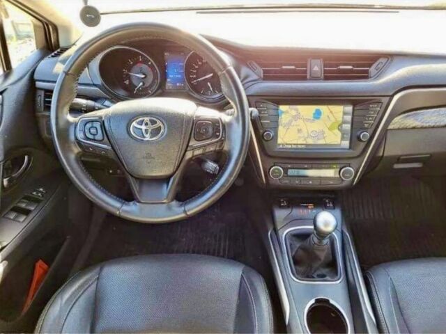 Сірий Тойота Авенсіс, об'ємом двигуна 2 л та пробігом 255 тис. км за 12500 $, фото 7 на Automoto.ua