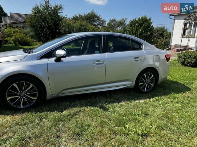 Сірий Тойота Авенсіс, об'ємом двигуна 2 л та пробігом 207 тис. км за 13800 $, фото 4 на Automoto.ua
