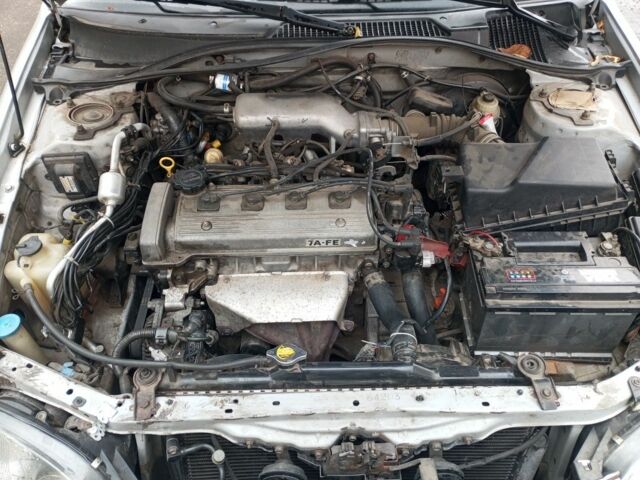 Серый Тойота Авенсис, объемом двигателя 1.8 л и пробегом 534 тыс. км за 3000 $, фото 6 на Automoto.ua