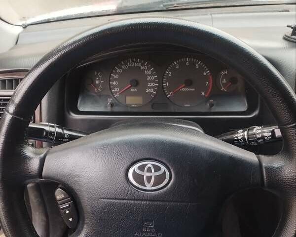 Серый Тойота Авенсис, объемом двигателя 1.8 л и пробегом 427 тыс. км за 4250 $, фото 9 на Automoto.ua