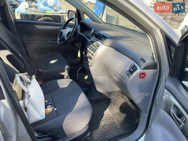 Сірий Тойота Авенсіс, об'ємом двигуна 2 л та пробігом 350 тис. км за 4200 $, фото 8 на Automoto.ua