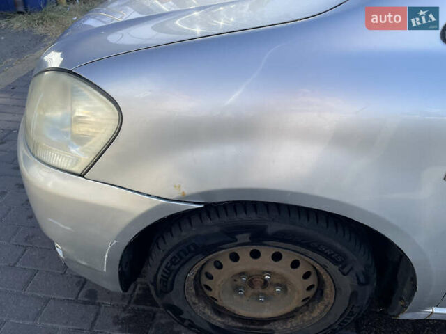 Сірий Тойота Авенсіс, об'ємом двигуна 2 л та пробігом 350 тис. км за 4200 $, фото 3 на Automoto.ua