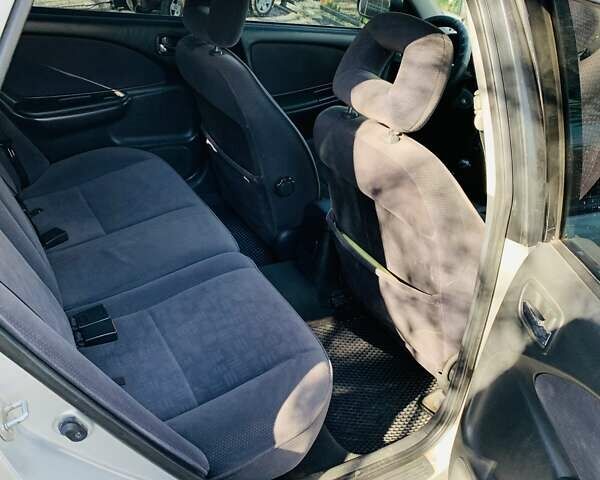 Серый Тойота Авенсис, объемом двигателя 0 л и пробегом 345 тыс. км за 3300 $, фото 10 на Automoto.ua