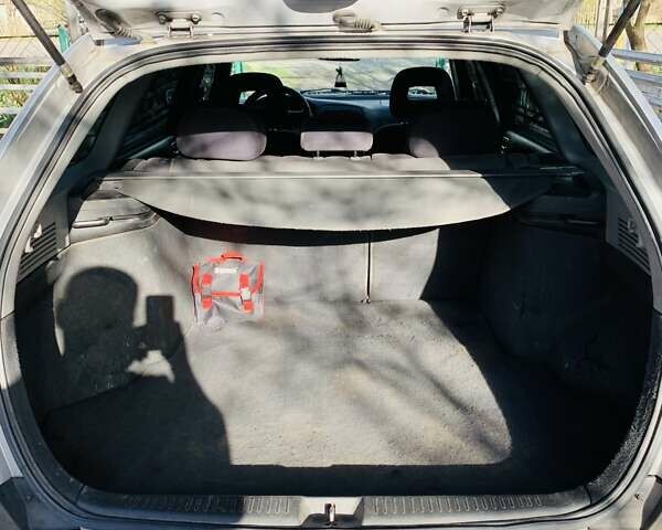 Серый Тойота Авенсис, объемом двигателя 0 л и пробегом 345 тыс. км за 3300 $, фото 6 на Automoto.ua