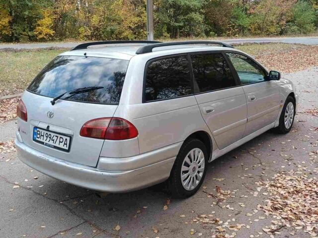 Серый Тойота Авенсис, объемом двигателя 2 л и пробегом 360 тыс. км за 2000 $, фото 3 на Automoto.ua