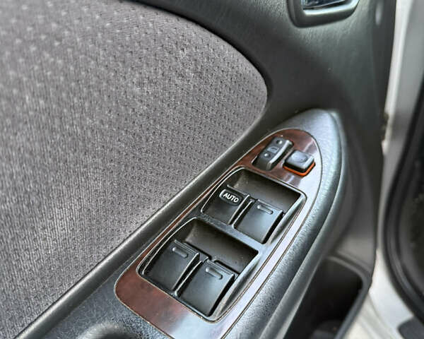 Серый Тойота Авенсис, объемом двигателя 1.8 л и пробегом 233 тыс. км за 4800 $, фото 11 на Automoto.ua