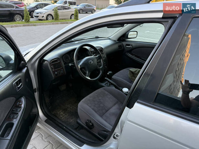 Серый Тойота Авенсис, объемом двигателя 1.8 л и пробегом 233 тыс. км за 4800 $, фото 7 на Automoto.ua