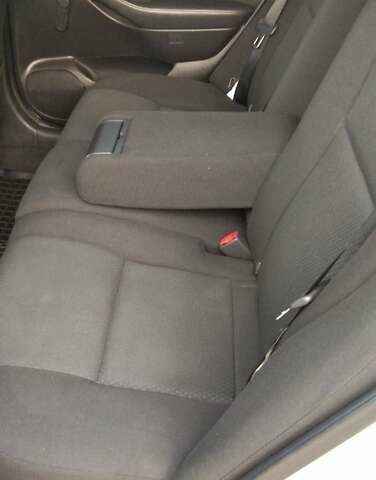 Серый Тойота Авенсис, объемом двигателя 1.6 л и пробегом 373 тыс. км за 5600 $, фото 11 на Automoto.ua