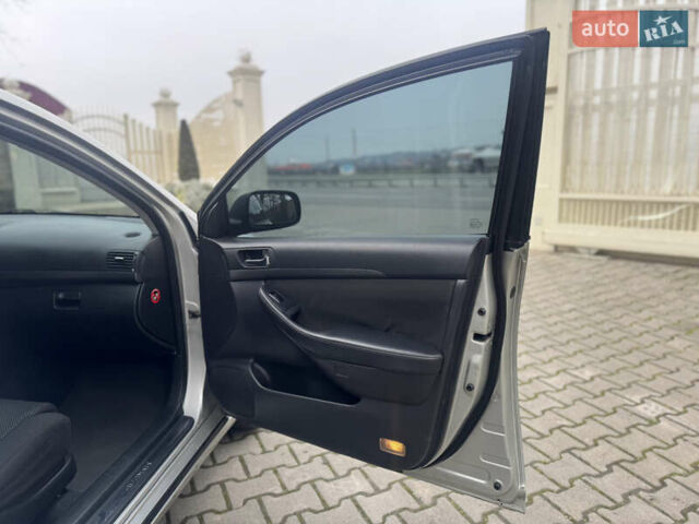Серый Тойота Авенсис, объемом двигателя 2 л и пробегом 400 тыс. км за 4850 $, фото 12 на Automoto.ua