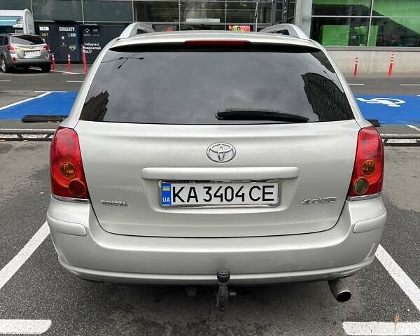 Серый Тойота Авенсис, объемом двигателя 1.8 л и пробегом 270 тыс. км за 5400 $, фото 4 на Automoto.ua