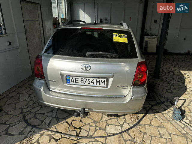 Сірий Тойота Авенсіс, об'ємом двигуна 2 л та пробігом 360 тис. км за 4599 $, фото 3 на Automoto.ua