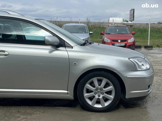 Сірий Тойота Авенсіс, об'ємом двигуна 2 л та пробігом 260 тис. км за 6190 $, фото 12 на Automoto.ua