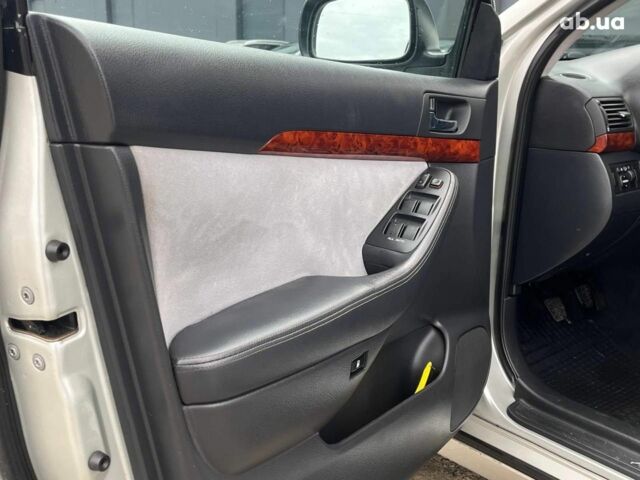 Сірий Тойота Авенсіс, об'ємом двигуна 2 л та пробігом 260 тис. км за 6190 $, фото 16 на Automoto.ua