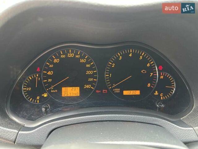 Серый Тойота Авенсис, объемом двигателя 1.8 л и пробегом 257 тыс. км за 5400 $, фото 10 на Automoto.ua