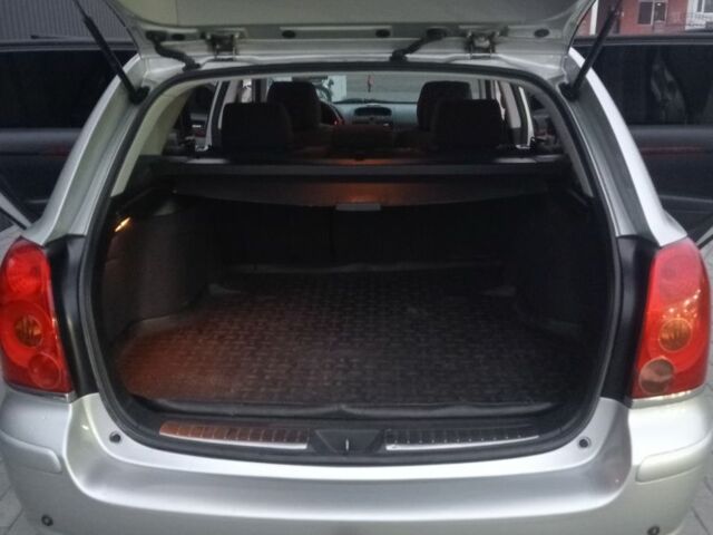 Сірий Тойота Авенсіс, об'ємом двигуна 2.4 л та пробігом 216 тис. км за 5859 $, фото 5 на Automoto.ua