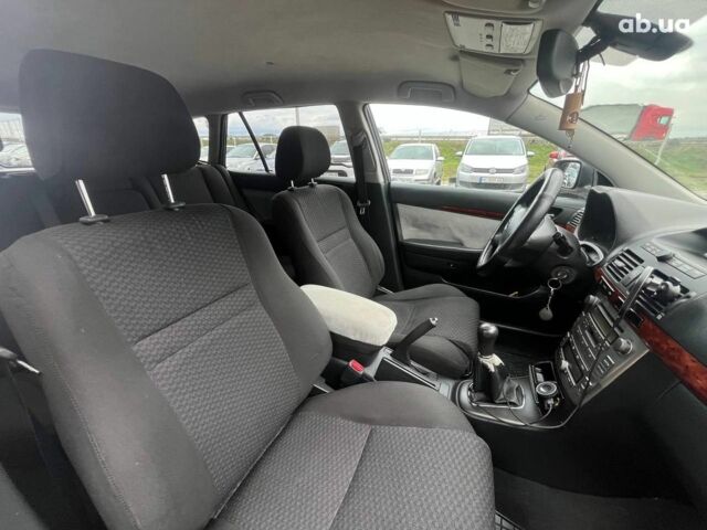 Сірий Тойота Авенсіс, об'ємом двигуна 2 л та пробігом 260 тис. км за 6190 $, фото 25 на Automoto.ua