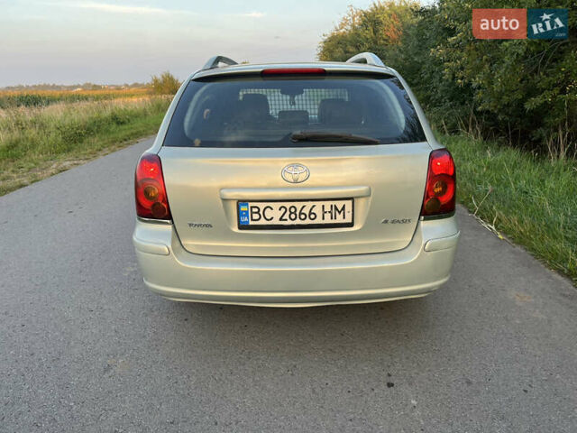 Серый Тойота Авенсис, объемом двигателя 2 л и пробегом 341 тыс. км за 4300 $, фото 9 на Automoto.ua