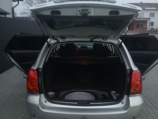 Сірий Тойота Авенсіс, об'ємом двигуна 2.4 л та пробігом 216 тис. км за 5859 $, фото 7 на Automoto.ua