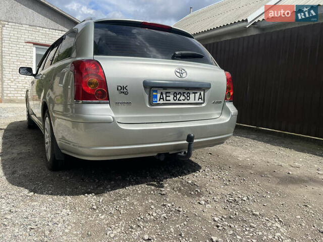 Серый Тойота Авенсис, объемом двигателя 1.8 л и пробегом 211 тыс. км за 6400 $, фото 4 на Automoto.ua