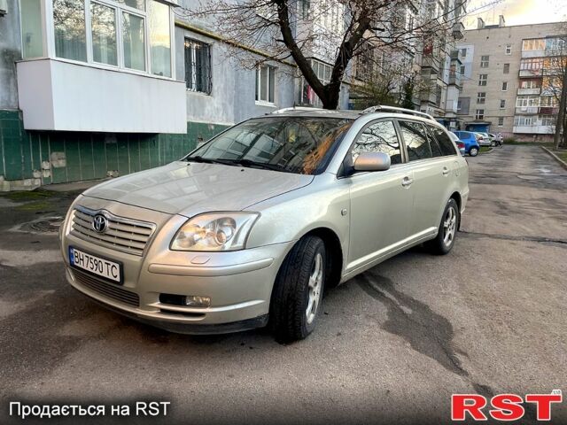 Серый Тойота Авенсис, объемом двигателя 2 л и пробегом 309 тыс. км за 5000 $, фото 1 на Automoto.ua