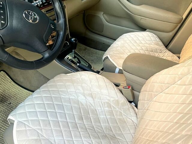 Серый Тойота Авенсис, объемом двигателя 2 л и пробегом 309 тыс. км за 5000 $, фото 4 на Automoto.ua