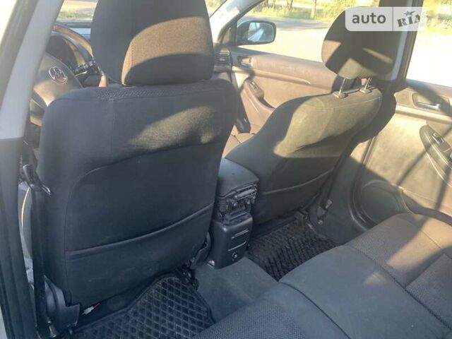 Сірий Тойота Авенсіс, об'ємом двигуна 1.8 л та пробігом 290 тис. км за 5000 $, фото 5 на Automoto.ua