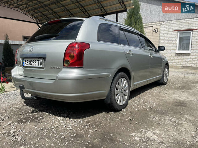 Серый Тойота Авенсис, объемом двигателя 1.8 л и пробегом 211 тыс. км за 6400 $, фото 5 на Automoto.ua