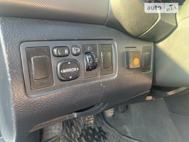 Сірий Тойота Авенсіс, об'ємом двигуна 1.8 л та пробігом 290 тис. км за 5000 $, фото 11 на Automoto.ua