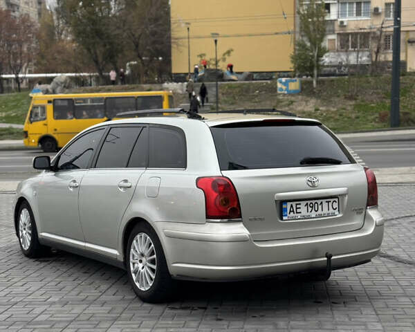 Сірий Тойота Авенсіс, об'ємом двигуна 2 л та пробігом 373 тис. км за 4450 $, фото 4 на Automoto.ua