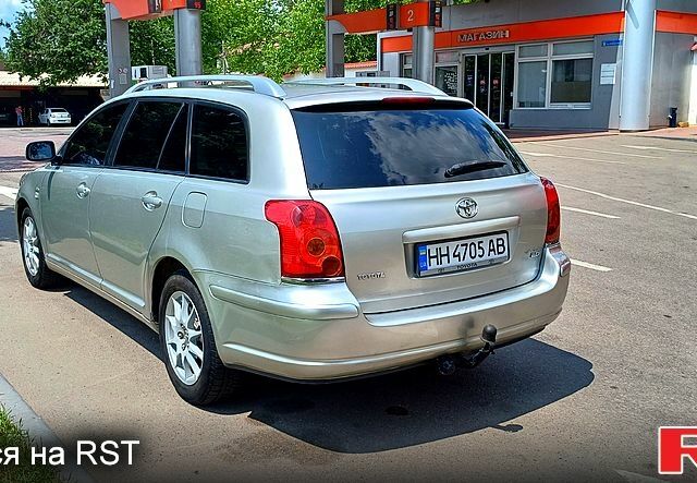Серый Тойота Авенсис, объемом двигателя 2 л и пробегом 340 тыс. км за 6300 $, фото 4 на Automoto.ua