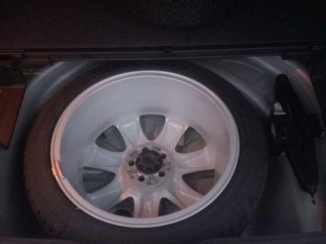 Сірий Тойота Авенсіс, об'ємом двигуна 2.4 л та пробігом 216 тис. км за 5859 $, фото 6 на Automoto.ua