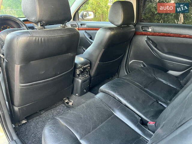 Серый Тойота Авенсис, объемом двигателя 2 л и пробегом 341 тыс. км за 4300 $, фото 25 на Automoto.ua
