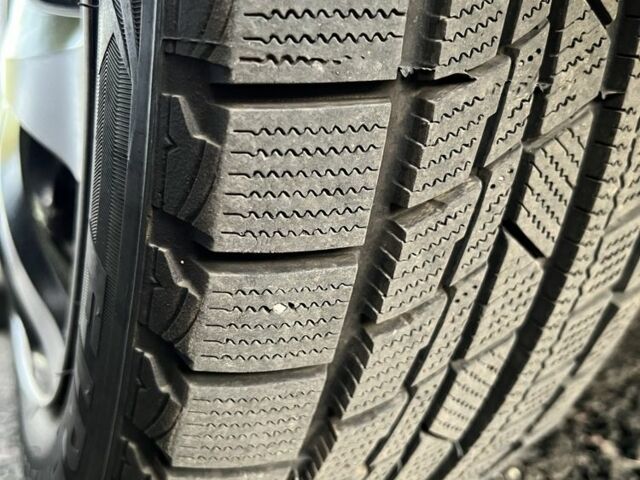 Сірий Тойота Авенсіс, об'ємом двигуна 0 л та пробігом 361 тис. км за 2500 $, фото 13 на Automoto.ua