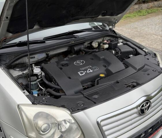 Сірий Тойота Авенсіс, об'ємом двигуна 2 л та пробігом 300 тис. км за 3290 $, фото 10 на Automoto.ua