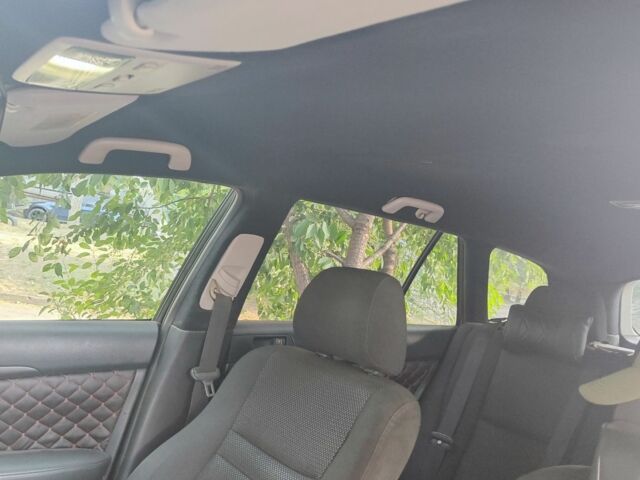 Серый Тойота Авенсис, объемом двигателя 2 л и пробегом 100 тыс. км за 3500 $, фото 5 на Automoto.ua