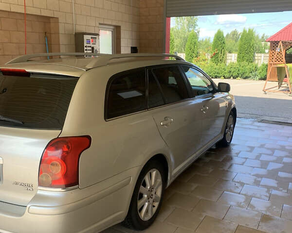 Серый Тойота Авенсис, объемом двигателя 2 л и пробегом 362 тыс. км за 6100 $, фото 3 на Automoto.ua