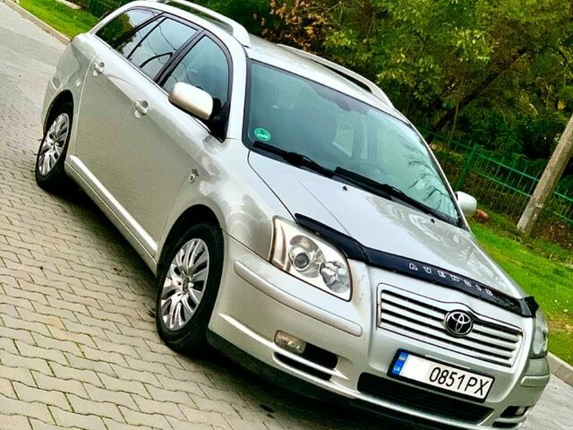 Серый Тойота Авенсис, объемом двигателя 2 л и пробегом 224 тыс. км за 4900 $, фото 1 на Automoto.ua