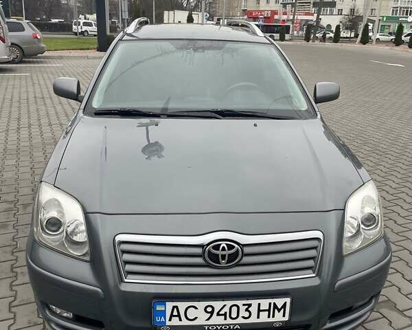 Сірий Тойота Авенсіс, об'ємом двигуна 2 л та пробігом 285 тис. км за 5200 $, фото 1 на Automoto.ua