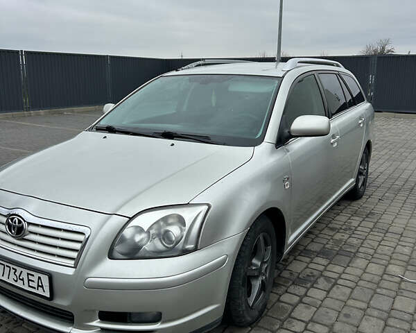 Сірий Тойота Авенсіс, об'ємом двигуна 2 л та пробігом 258 тис. км за 4950 $, фото 2 на Automoto.ua