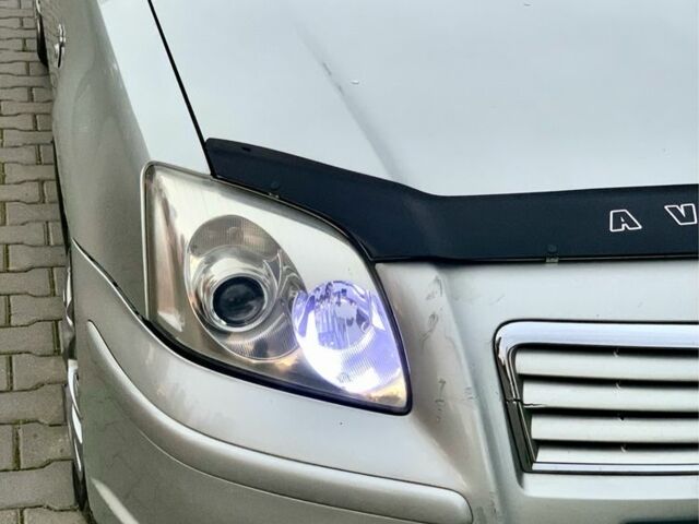 Серый Тойота Авенсис, объемом двигателя 2 л и пробегом 224 тыс. км за 4900 $, фото 11 на Automoto.ua