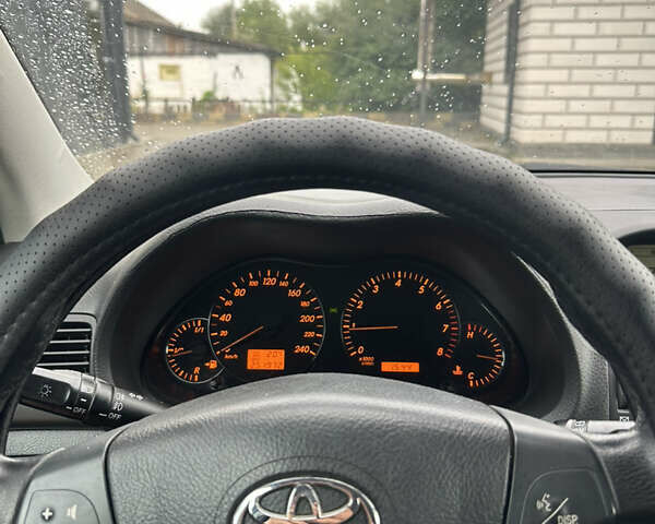 Серый Тойота Авенсис, объемом двигателя 2 л и пробегом 251 тыс. км за 5300 $, фото 14 на Automoto.ua