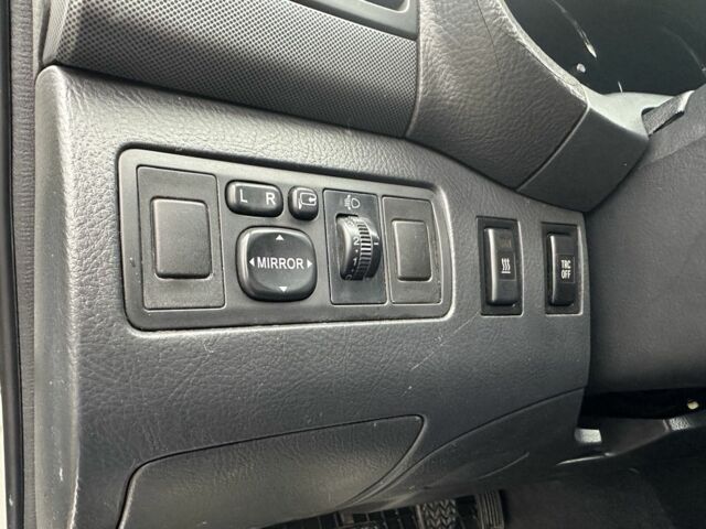 Серый Тойота Авенсис, объемом двигателя 2 л и пробегом 300 тыс. км за 2900 $, фото 21 на Automoto.ua