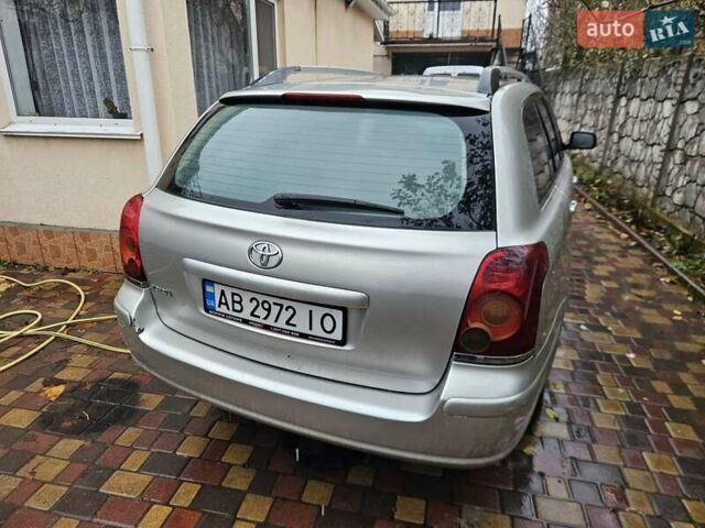 Серый Тойота Авенсис, объемом двигателя 2 л и пробегом 312 тыс. км за 4400 $, фото 7 на Automoto.ua