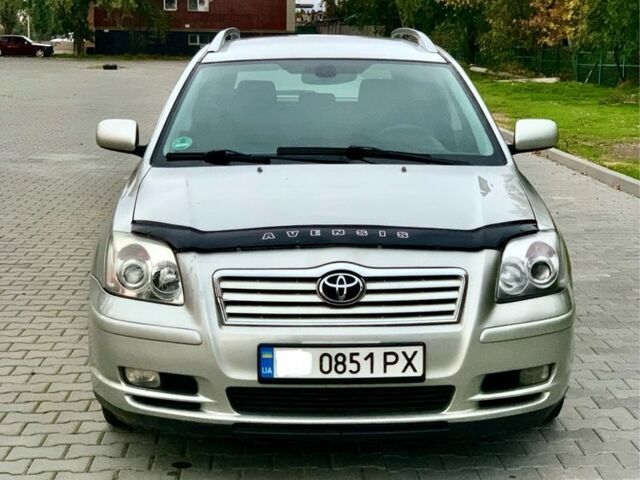 Серый Тойота Авенсис, объемом двигателя 2 л и пробегом 224 тыс. км за 4900 $, фото 3 на Automoto.ua