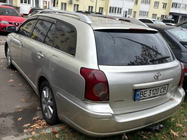 Серый Тойота Авенсис, объемом двигателя 2 л и пробегом 200 тыс. км за 1950 $, фото 3 на Automoto.ua