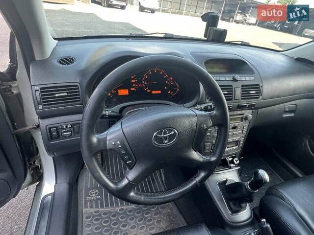 Серый Тойота Авенсис, объемом двигателя 2 л и пробегом 272 тыс. км за 4800 $, фото 20 на Automoto.ua