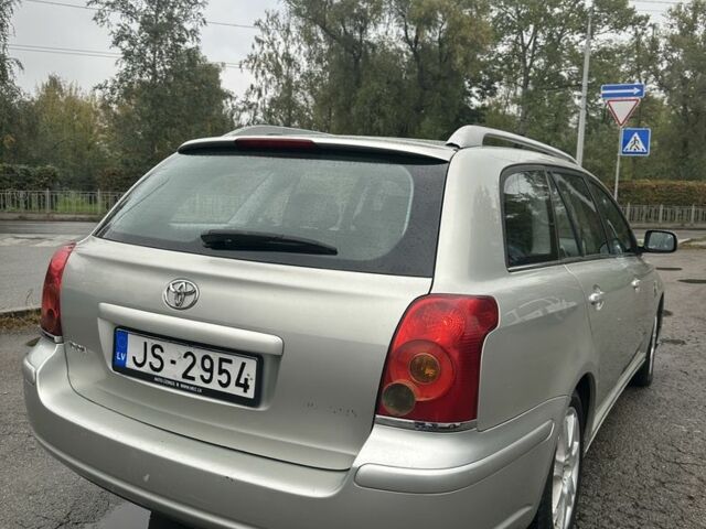 Серый Тойота Авенсис, объемом двигателя 2 л и пробегом 300 тыс. км за 2900 $, фото 5 на Automoto.ua